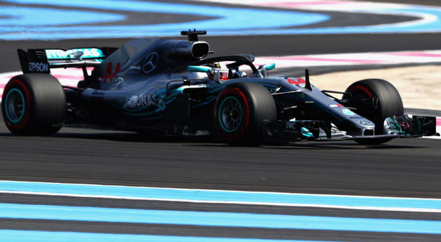 Hamiltonu nova pol pozicija, prvi startuje u Francuskoj