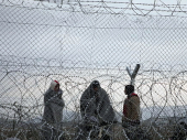 Haos kod Horgoša 2: Migranti probili ogradu, mađarska policija pucala