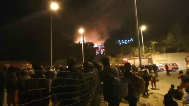 Haos u migrantskom kampu na Samosu, sukobi i požar