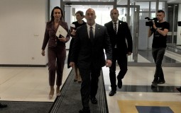 
					Haradinaj: Kosovo za dijalog sa Srbijom, neće ukinuti takse 
					
									