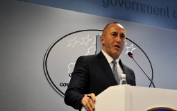 
					Haradinaj: Vučićeva izjava da ne priznaje granice Kosova je agresivna i ratnohuškačka 
					
									