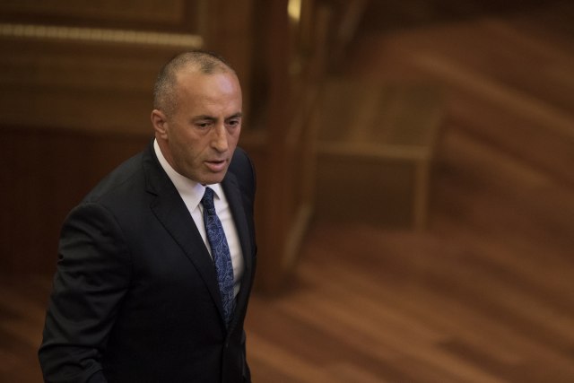 Haradinaj proglasio Dan zastave Albanije neradnim na KiM