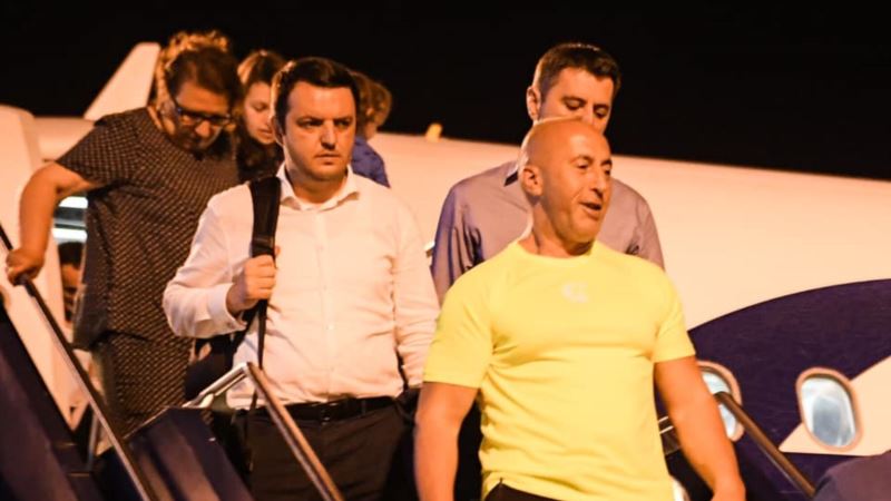 Haradinaj se vratio u Prištinu, zakazao sednicu vlade