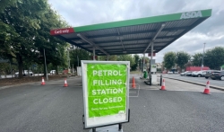 Hiljade benzinskih pumpi u Velikoj Britaniji bez goriva zbog manjka vozača kamiona