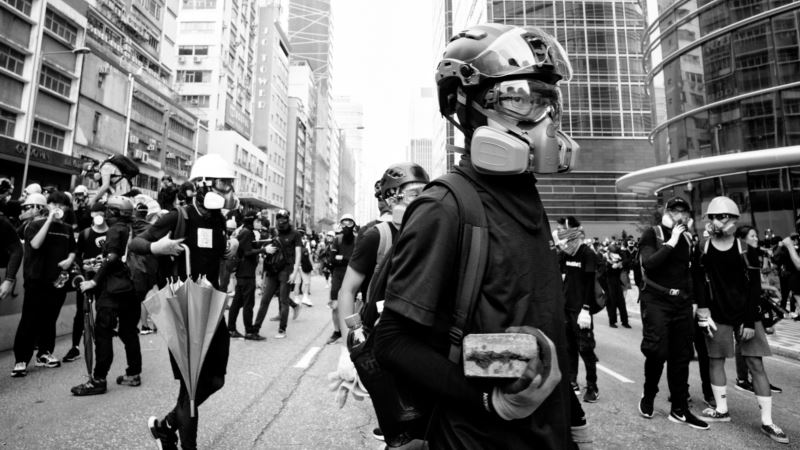 U Hongkongu haos posle sukoba policije i demonstranata 