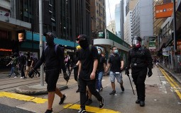 
					U Hongkongu haos posle sukoba policije i demonstranata 
					
									