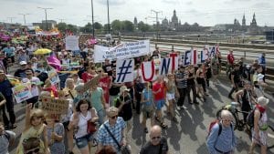 Hiljade demonstrirale protiv rasizma u Drezdenu uoči važnih izbora