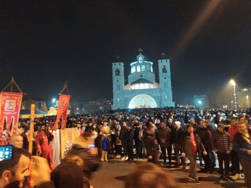 Hiljade građana Podgorice prisustvovalo molebanu i litiji