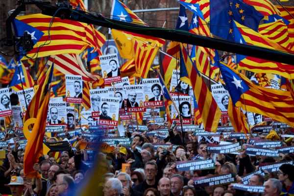 Hiljade katalonskih separatista protestovalo na ulicama Barselone