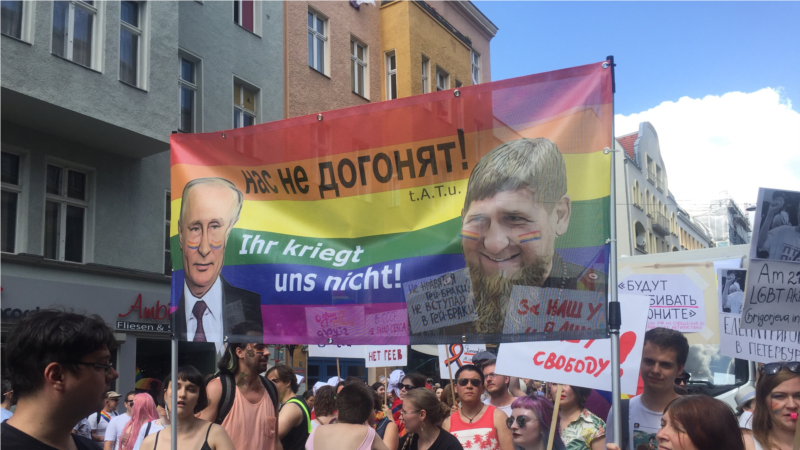 Hiljade ljudi na Paradi ponosa u Berlinu i na LGBT skupovima u Poljskoj