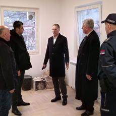 Hoće da čuje mišljenje kolega: Stefanović posetio policijsku stanicu u Osečini (FOTO)