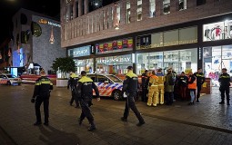 
					Holandska policija: Tri osobe ranjene nožem u Hagu 
					
									