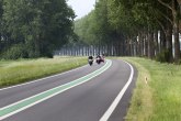 Holandski kuriozitet: Zelena linija na putu – između dve bele FOTO