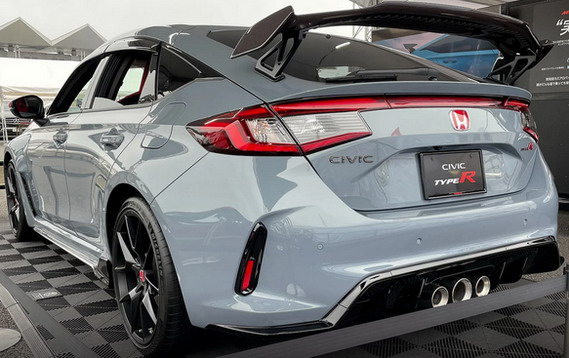 Honda predstavila Civic Type R s dodatnom opremom u Japanu
