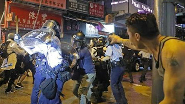Hongkong, razgovor sa opozicijom bez napretka