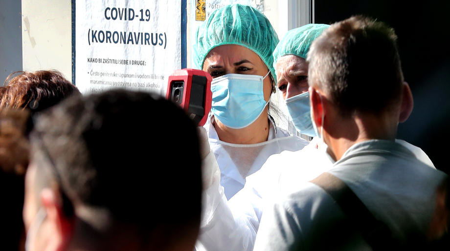Hospitalizovano 9 pacijenata, jedan prebačen u KC Kragujevac