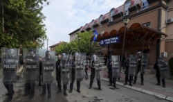 Hovenir: Preduzeti neophodne mere za deeskalaciju situacije na severu Kosova