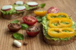 Hrana i lekovi: Ako pijete lek za snižavanje holesterola ovo voće ne smete da jdete