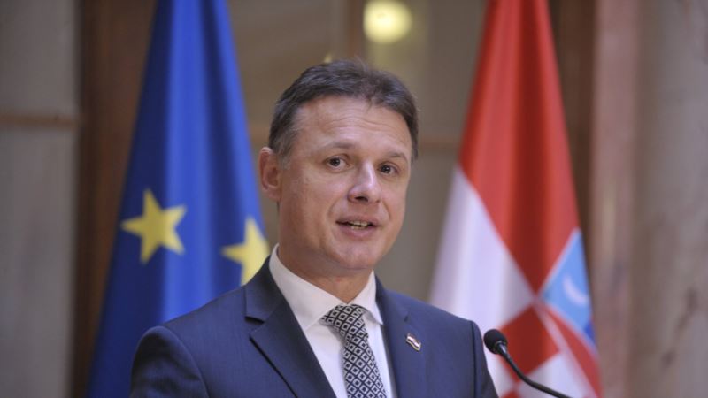 Hrvatska delegacija prekinula posetu Srbiji zbog Šešelja