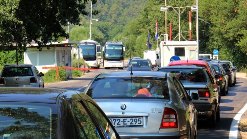 Hrvatska: Čekanje na granici, loša poruka turistima 