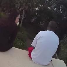 Hteo je da skoči sa mosta - žena mu je prišla i rekla jedan STIH iz pesme (VIDEO) 