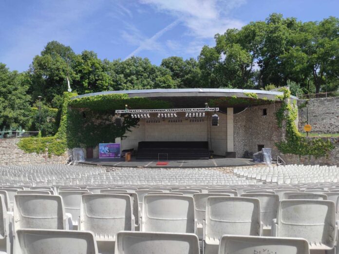 Humanitarni koncert na niškoj Letnjoj pozornici – „Kupi kartu za Stefanov život“