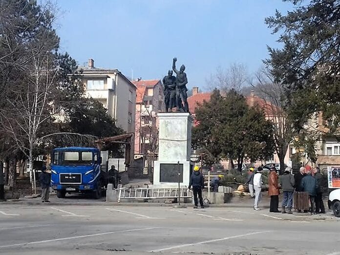 Humanitarno veče uz pesme Balaševića u Prokuplju – pomoć za porodicu iz Popove kod Blaca