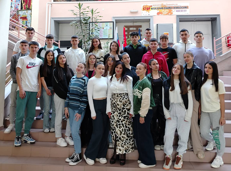 Humanost na delu – Gimnazija „Bora Stanković“ prikupila 288.000 dinara za sugrađanku Milicu Živković