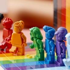 I ONI SU SE PRIDRUŽILI PODRŠCI: Lego, čuveni brend igračaka, najavio svoj prvi LGBT+ set (VIDEO)