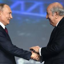 IGRA VAŽNU ULOGU U SMANJENJU SVETSKE KRIZE Predsednik Alžira o ruskoj pomoći siromašnim državama
