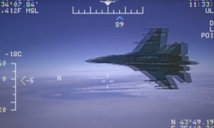 INCIDENT IZNAD BALTIKA: Ruski lovac presreo američki špijunski avion! (VIDEO)