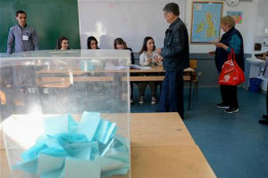IPSOS: Do 12 sati glasalo 20,3 odsto upisanih birača