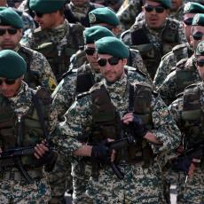 IRANSKA KOPNENA VOJSKA POKAZALA ZUBE: Čuveni general poslao moćnu poruku Amerikancima (FOTO/VIDEO)