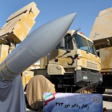 IRANSKO NEBO SIGURNO OD NEPRIJATELJA: Rohani predstavio raketni sistem domaće proizvodnje! (VIDEO)