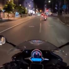 IŠAO SA NAMEROM DA GA UBIJE?! Stravičan snimak bahate vožnje u Beogradu kruži mrežama: Tragedija izbegnuta u sekundi! (VIDEO)