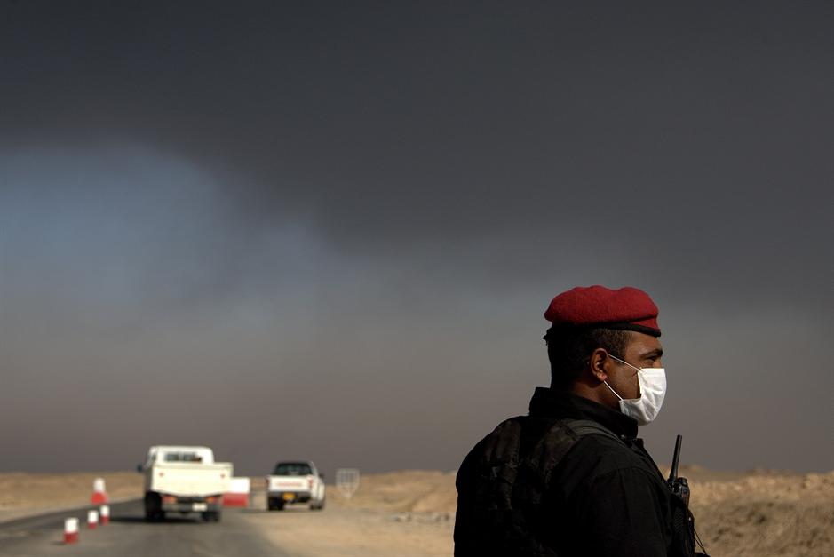 ISIS zapalio fabriku sumpora, hiljade traže pomoć