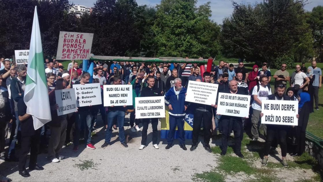 ISKORAK – Dersom i tekbirima protiv LGBT parade u Sarajevu (Video)