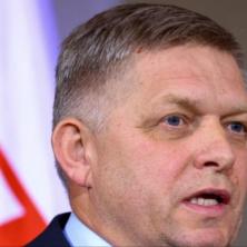 ISPLIVALI DETALJI ATENTATA NA ROBERTA FICA: Premijer Slovačke ušao u masu, a onda su se začuli PUCNJI, napadač UHAPŠEN (VIDEO)