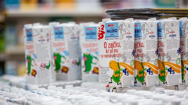 [ISTAKNUTI KOMUNIKACIJSKI PROJEKTI 2019] FUTURA DDB: „Milk books“ za Spar Slovenija