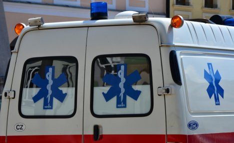 IZAŠAO IZ KOLA I POGINUO: Srbina pregazio tegljač dok je stajao pored automobila