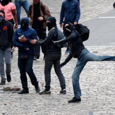 IZBIO HAOS NA PROTESTU PROTIV LE PENOVE: Sukobili se policajci i demonstranti