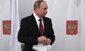 IZBORI U RUSIJI: Putin glasao, siguran da je njegov program pravi za Rusiju