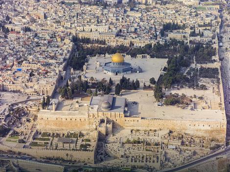 IZRAEL POPUSTIO Uklonjene sve bezbednosne mere u Jerusalimu, molitve ponovo u Al-Aksi