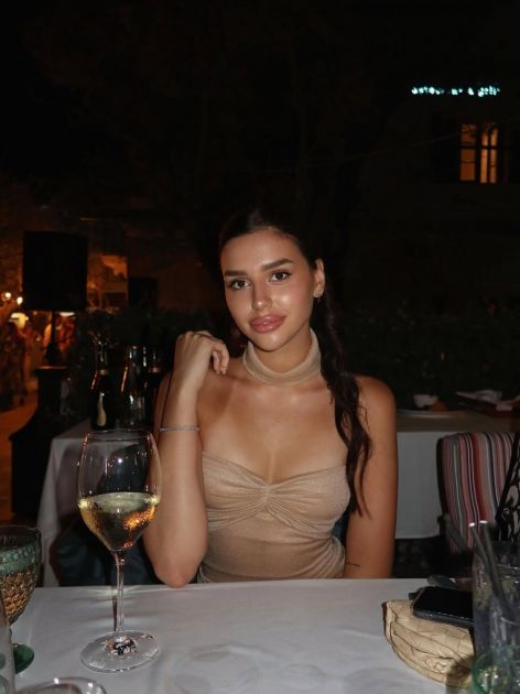 Ima 19 godina i već je ljubitelj estetskih korekcija: Lara Čolić izgled dovela do savršenstva