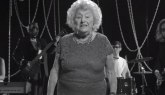 Ima 97 godina, preživela je Holokaust, a sada peva u metal bendu
