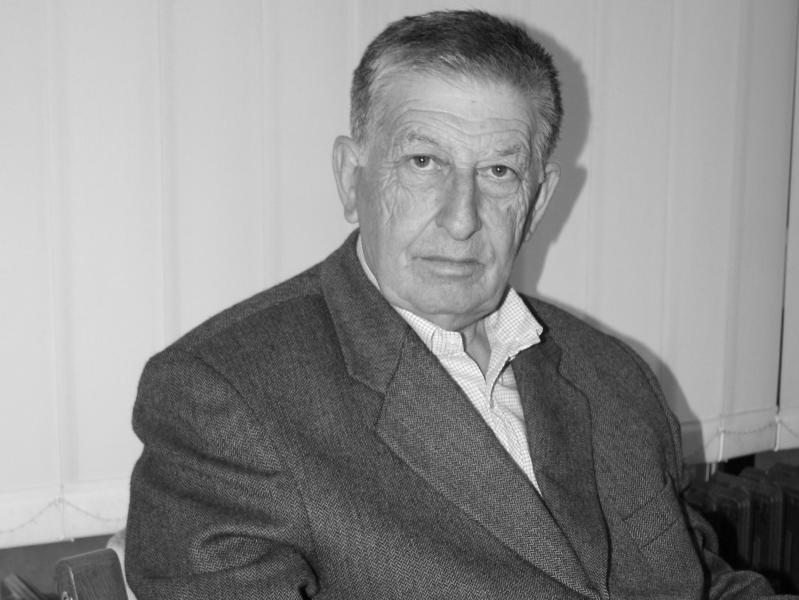 In memoriam: profesor Momčilo Zlatanović