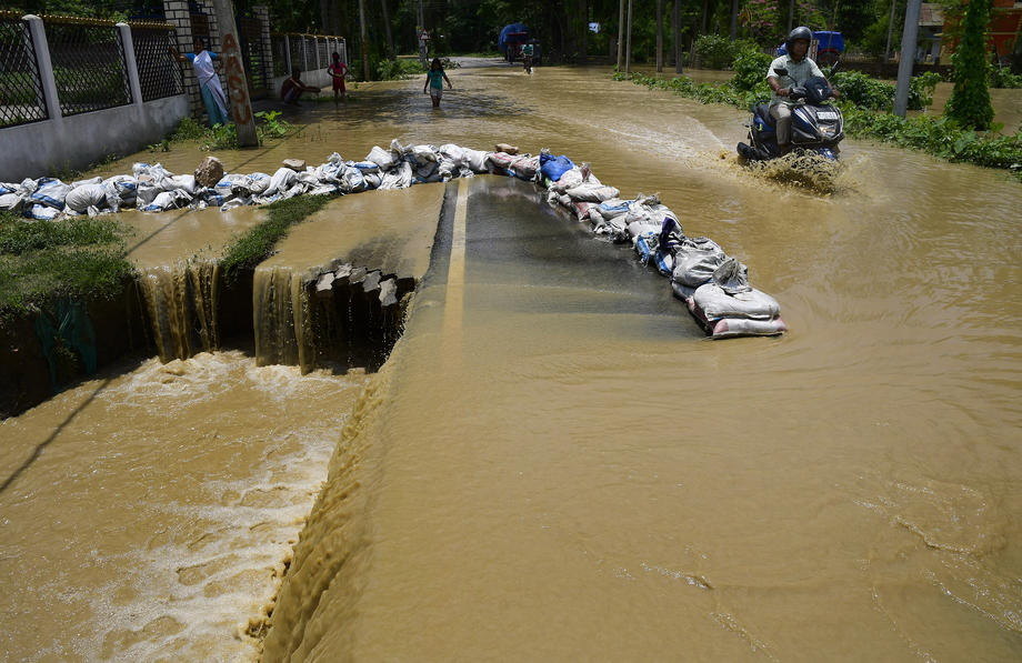Indija: Najmanje 50 ljudi stradalo od posledica poplava