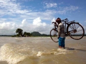 Indija: U poplavama 60 mrtvih, ugroženo dva miliona ljudi