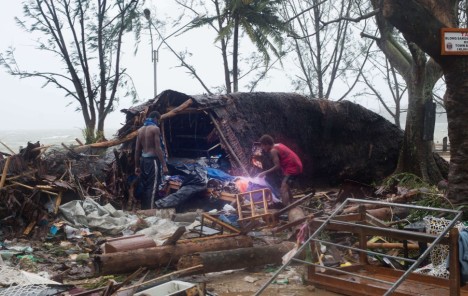 Indonezija: 48 poginulih i stotine nestalih nakon tsunamija