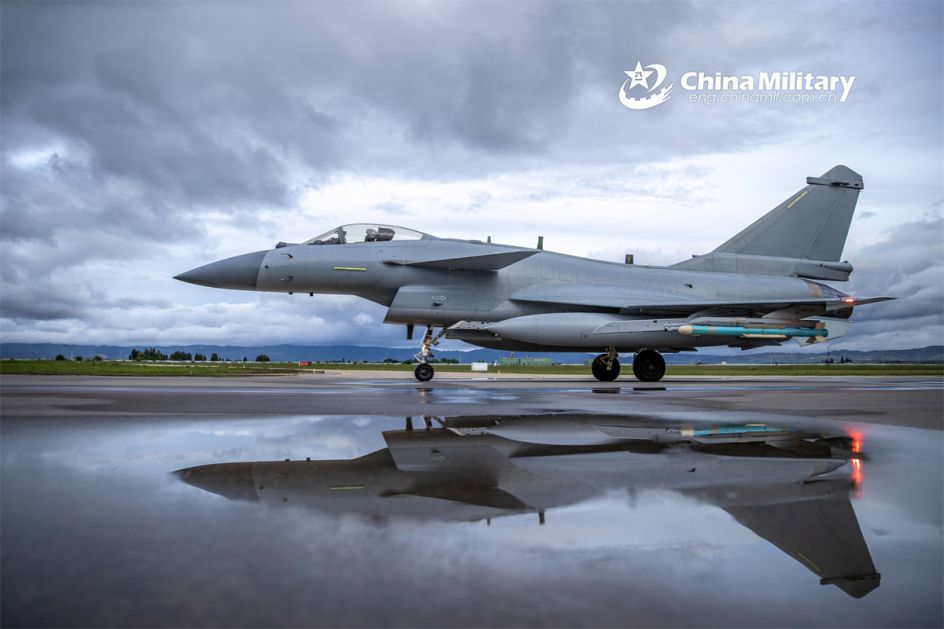 Indonezija dodatno diversifikuje inventar borbenih aviona od čak šest različitih proizvođača: Najavljena nabavka kineskih J-10